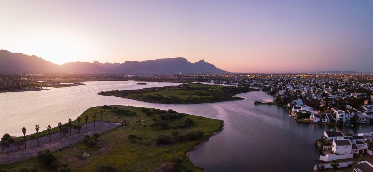 Appartamento Marina Views Muizenberg Esterno foto